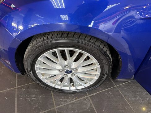 Used 2013 Ford Focus Titanium w/ Luxury Pkg image 32