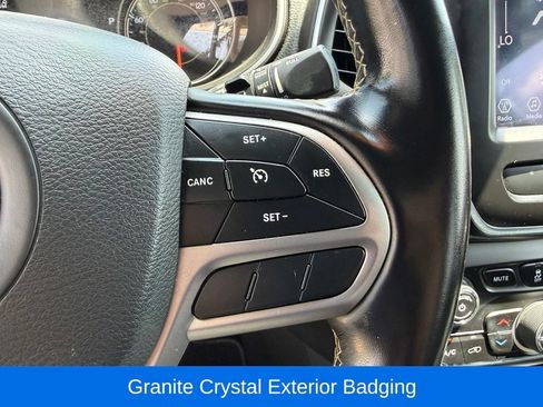 Certified 2021 Jeep Cherokee Latitude Lux 80th Anniv w/ Quick Order Package 26U 80TH AWD/4WD image 23