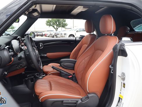 Used 2024 MINI Cooper Convertible w/ Signature Upholstery Package FWD image 11