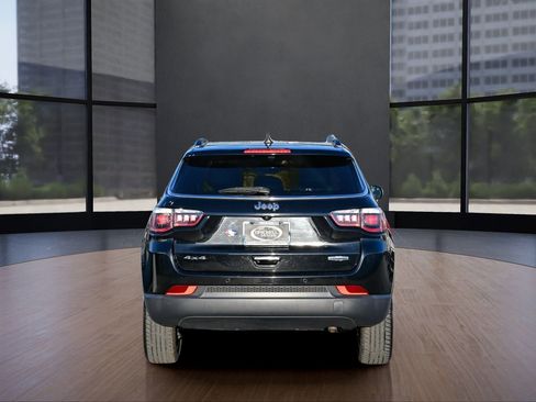 Used 2020 Jeep Compass Latitude w/ Popular Equipment Group image 11