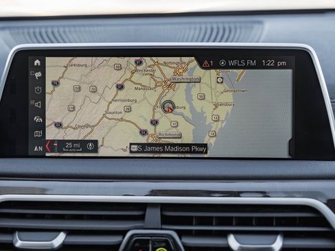 Used 2019 BMW 740i 740i w/ M Sport Package image 24