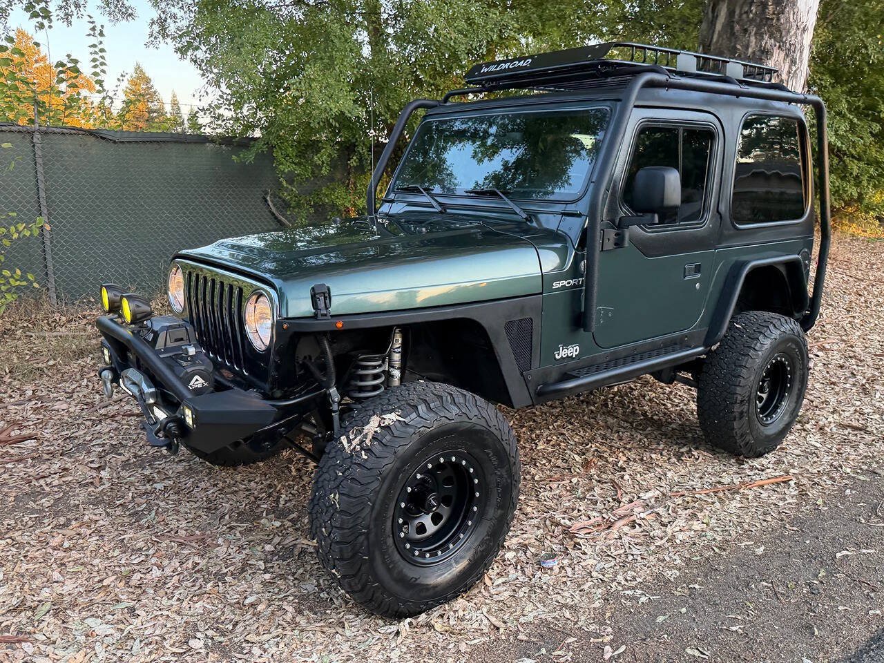 Used 2004 Jeep Wrangler 4WD image 2