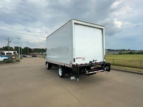 New 2024 Chevrolet Low Cab Forward image 18