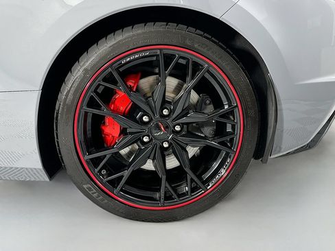 Used 2024 Chevrolet Corvette Stingray Preferred Conv w/ Z51 Performance Package RWD image 29