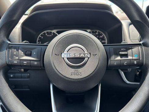 Used 2023 Nissan Rogue SV AWD/4WD image 29