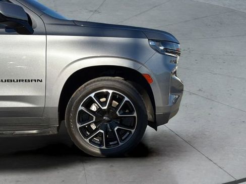 Used 2021 Chevrolet Suburban RST w/ Rear Media and Nav Package image 31