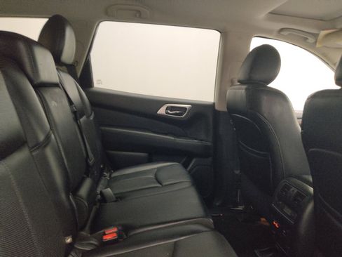 Used 2020 Nissan Pathfinder Platinum w/ Cargo Package FWD image 19