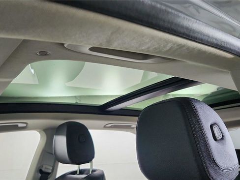 Used 2024 Mercedes-Benz GLE 450 4MATIC image 18