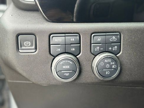 Used 2024 Chevrolet Silverado 2500 LTZ w/ LTZ Plus Package AWD/4WD image 20