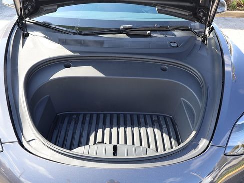 Used 2023 Tesla Model 3 Standard Range image 22