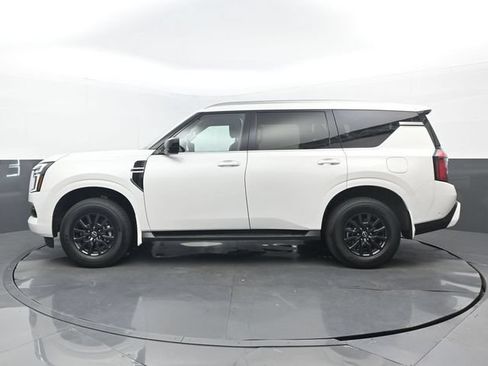 Used 2025 Nissan Armada SV AWD/4WD image 7
