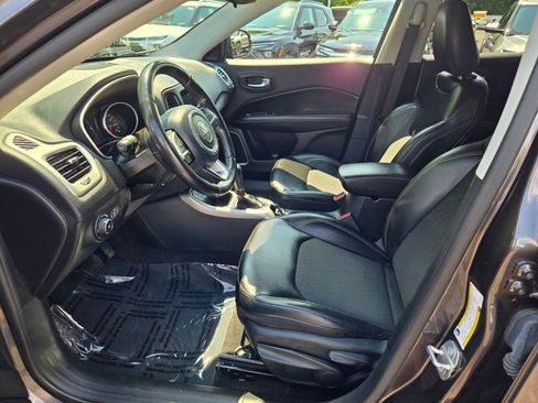 Used 2020 Jeep Compass Latitude w/ Cold Weather Group image 21