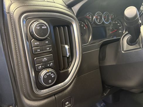 Used 2020 Chevrolet Silverado 1500 LT w/ All-Star Edition image 14