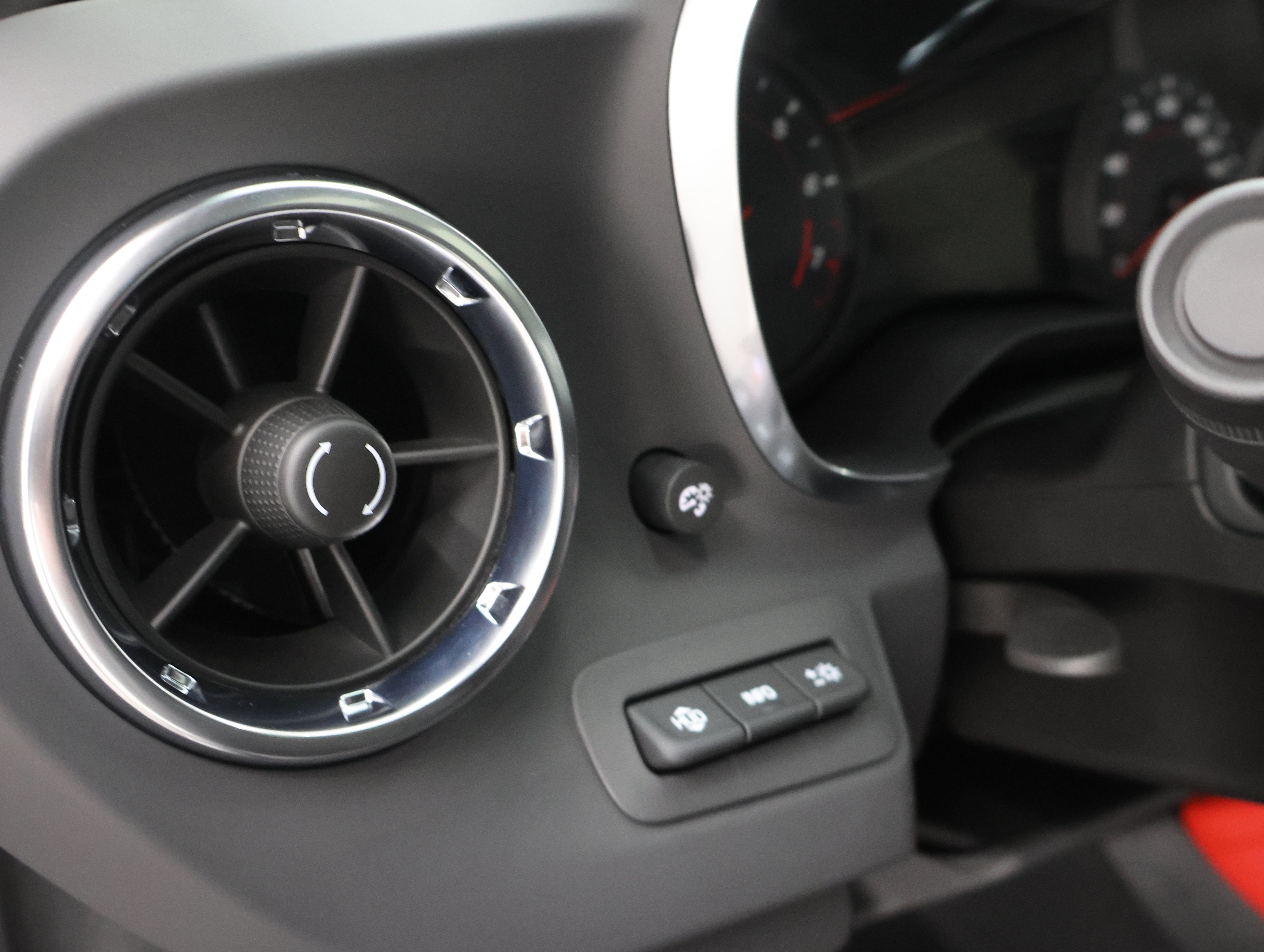Used 2023 Chevrolet Camaro ZL1 RWD image 40