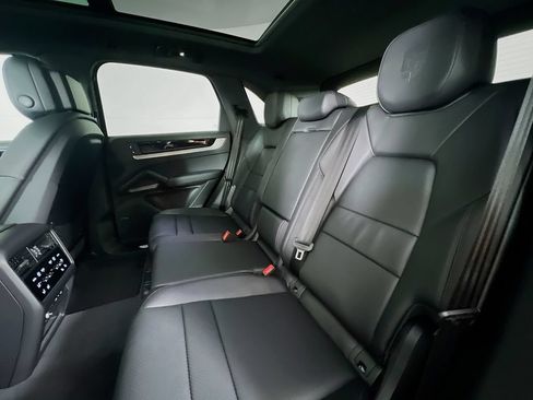 New 2026 Porsche Cayenne AWD/4WD image 24
