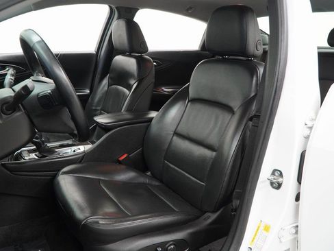 Used 2024 Chevrolet Malibu LT FWD image 38