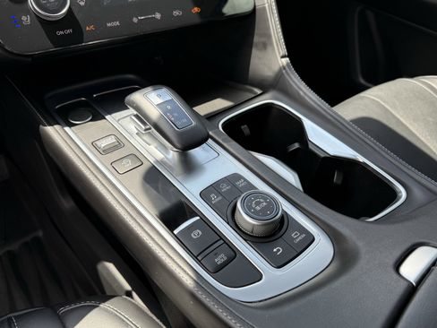 Certified 2024 INFINITI QX60 Luxe w/ Vision Package FWD image 25