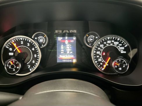 Used 2025 RAM 1500 Big Horn AWD/4WD image 32