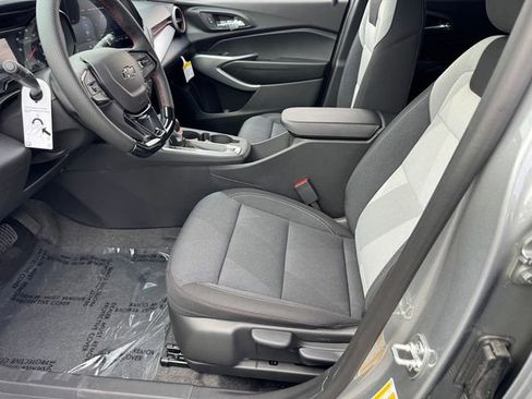 New 2026 Chevrolet Trax RS w/ Sunroof Package FWD image 13