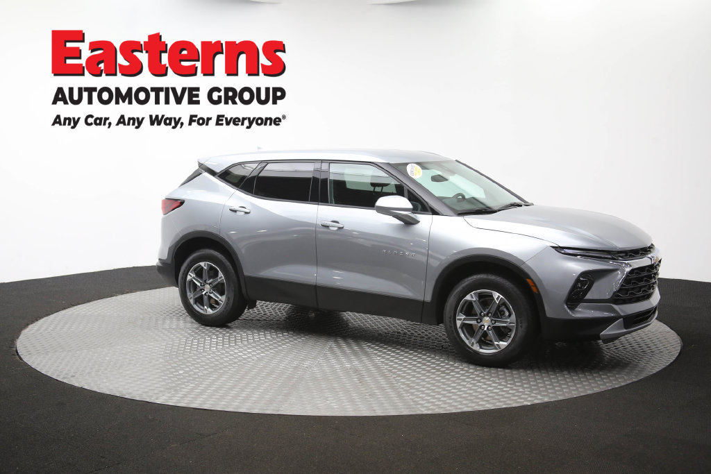 Used 2025 Chevrolet Blazer LT FWD image 52