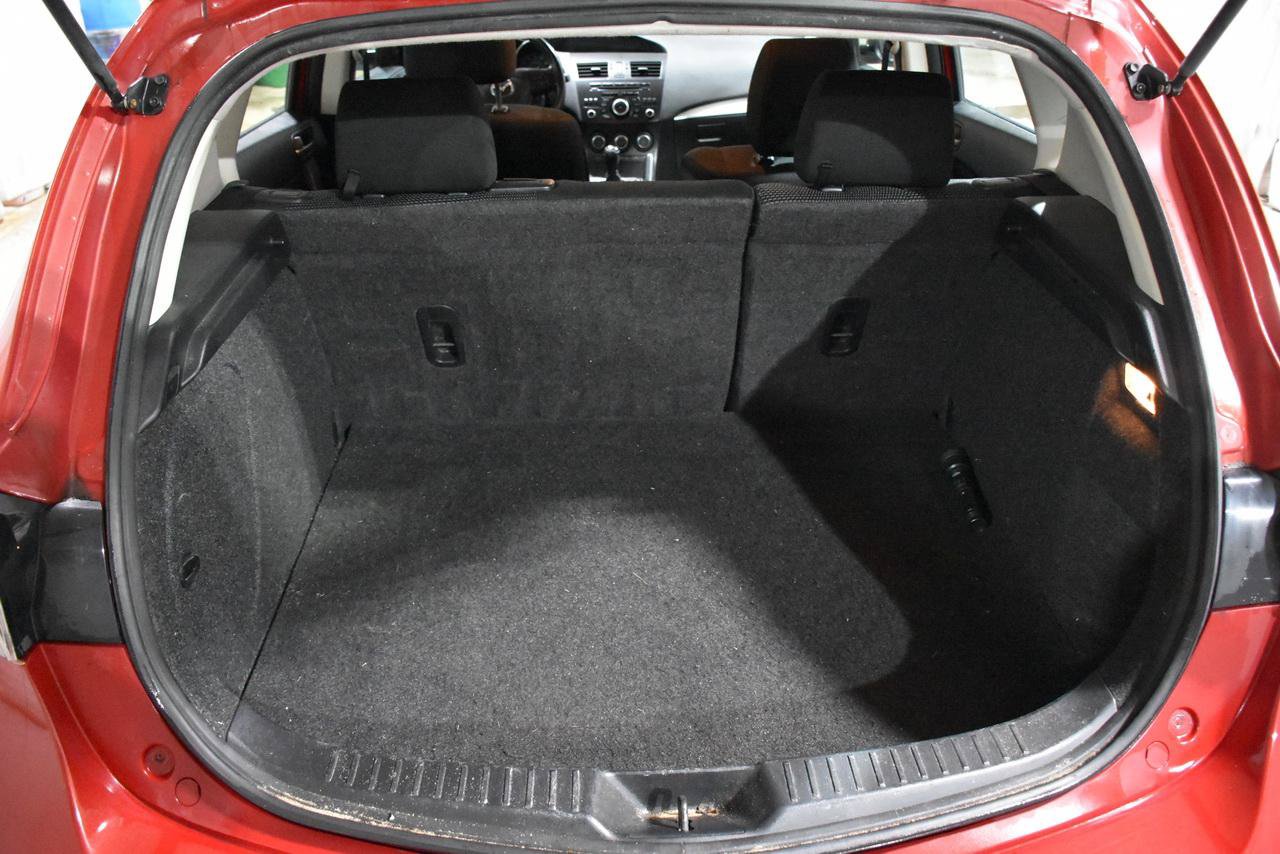 Used 2013 MAZDA MAZDA3 i Touring FWD image 21