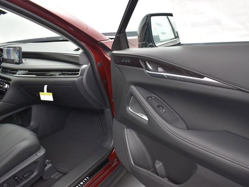 Used 2025 INFINITI QX60 Sensory AWD/4WD image 26