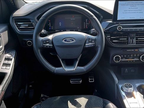 Used 2024 Ford Escape ST-Line AWD/4WD image 5