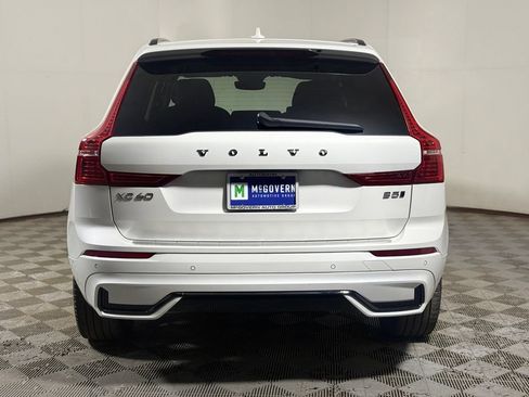 Used 2024 Volvo XC60 B5 Plus w/ Protection Package Premier AWD/4WD image 5