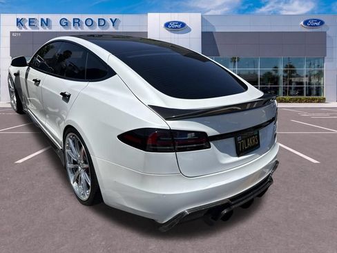 Used 2022 Tesla Model S Plaid AWD/4WD image 4