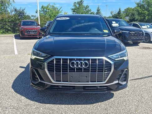 Used 2021 Audi Q3 2.0T Premium Plus w/ Premium Plus Package AWD/4WD image 2