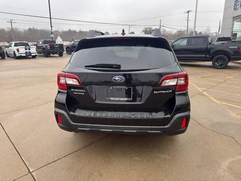 Used 2018 Subaru Outback 2.5i Limited image 4