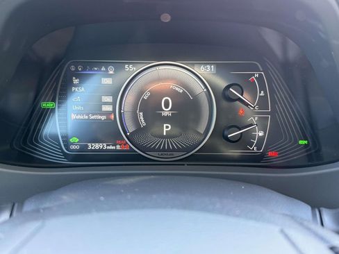 Used 2023 Lexus UX 250h F Sport image 31