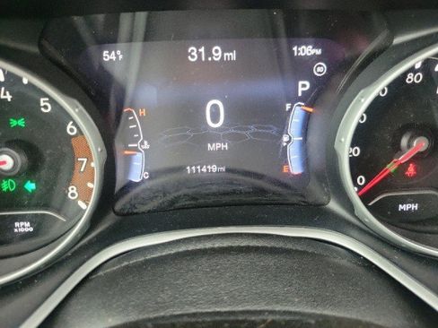 Used 2017 Jeep Compass Latitude w/ Popular Equipment Group image 3