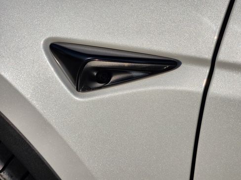 Used 2022 Tesla Model Y Performance AWD/4WD image 42