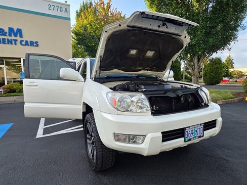 Used 2005 Toyota 4Runner Limited image 26
