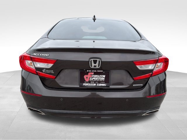 Used 2018 Honda Accord Touring image 6