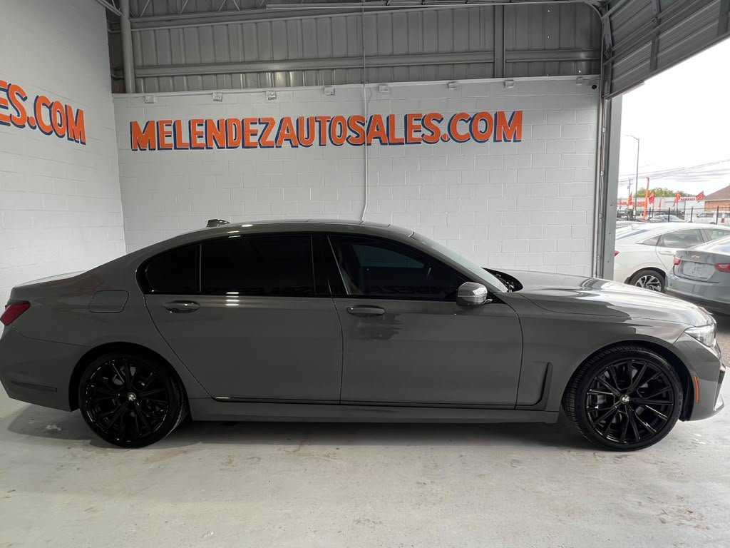 Used 2022 BMW 750i xDrive w/ Executive Package AWD/4WD image 6