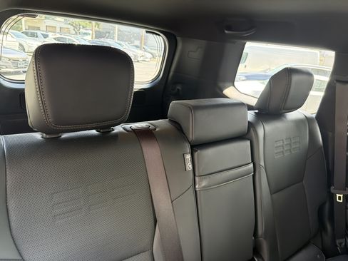 Used 2026 Lexus GX 550 AWD/4WD image 42