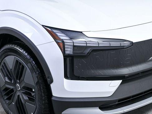 New 2026 Volvo EX30 Cross Country Ultra w/ Protection Package Premier AWD/4WD image 35