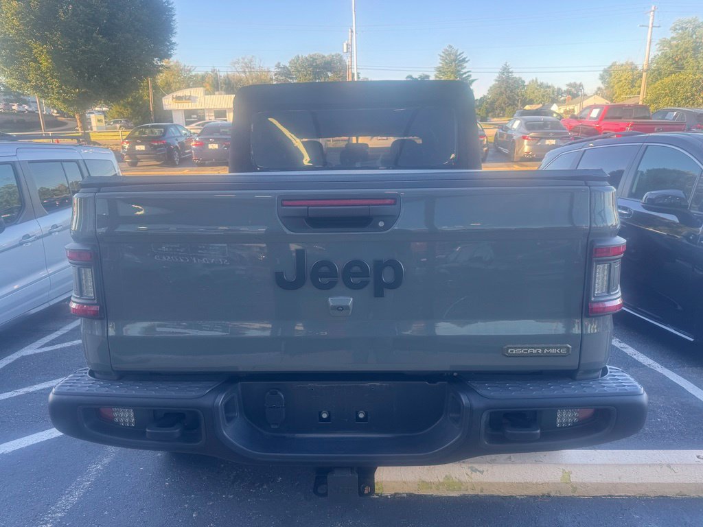 Used 2021 Jeep Gladiator Sport AWD/4WD image 10
