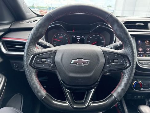 Used 2023 Chevrolet TrailBlazer RS FWD image 5