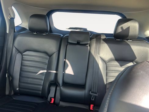 Used 2022 Ford Edge SEL image 13