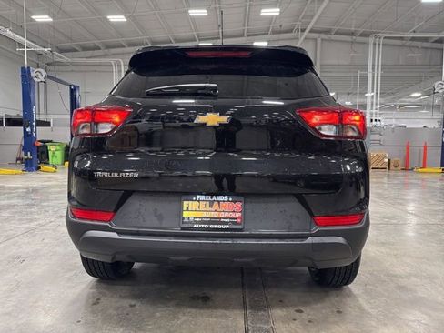 Used 2024 Chevrolet TrailBlazer LS w/ LS Convenience Package image 6