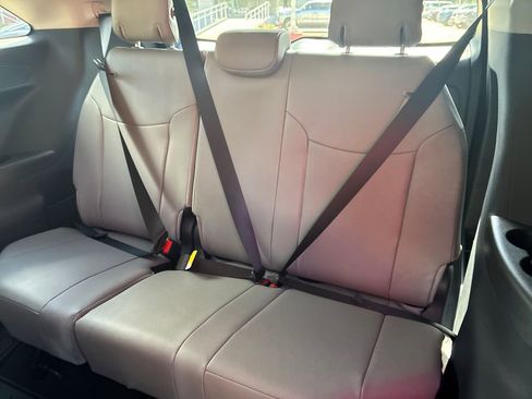 New 2026 Toyota Sienna XLE FWD image 17