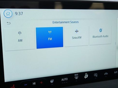 Used 2025 Ford Maverick XLT w/ XLT Luxury Package image 38