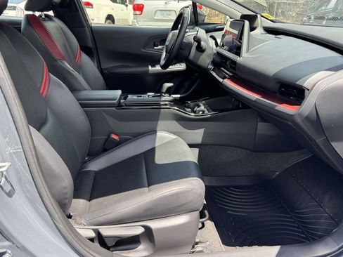 Used 2023 Toyota Prius Prime FWD image 15