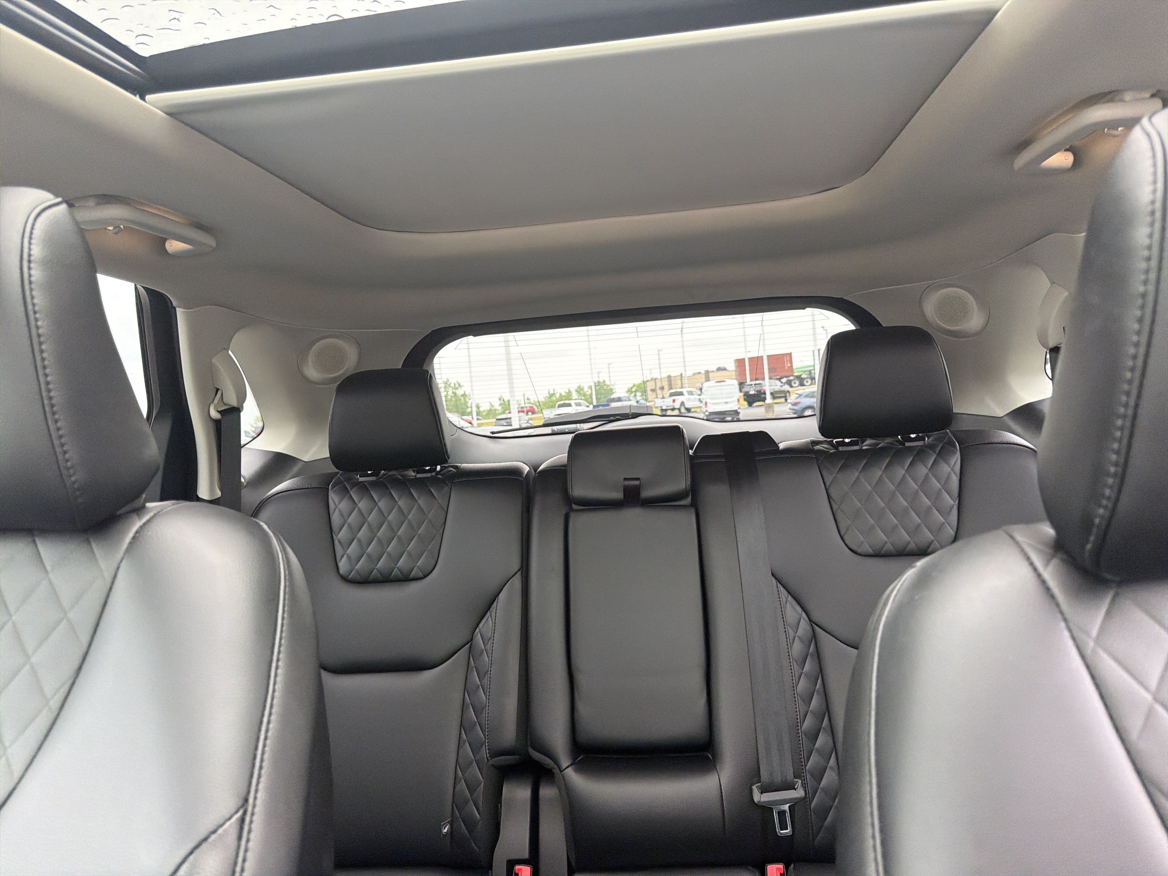 Used 2023 Ford Edge Titanium w/ Class II Trailer Tow Package AWD/4WD image 44
