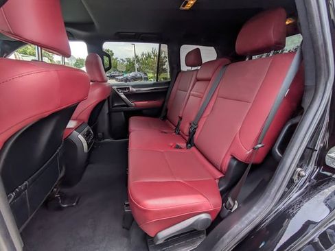 Used 2023 Lexus GX 460 Premium w/ Premium Package AWD/4WD image 13