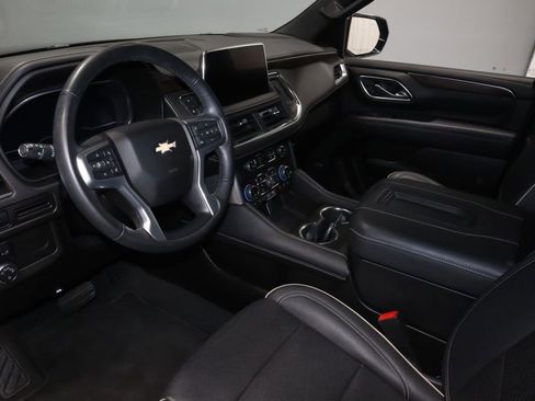 Used 2023 Chevrolet Tahoe Premier AWD/4WD image 25