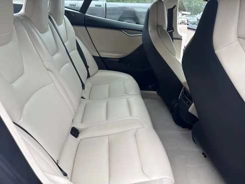 Used 2019 Tesla Model S Performance AWD/4WD image 15